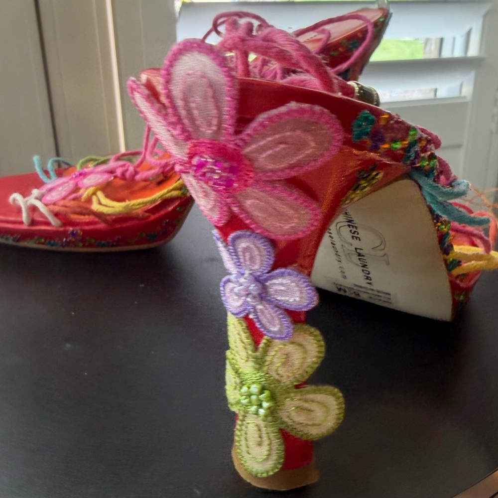 OOAK Bright Lights Strappy Rainbow Gladiator Statement Platform Heels, sz 8.5 - Picture 9 of 17
